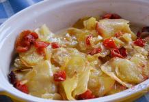 Patate al forno con pomodorini, una variante delle patate al forno classiche
