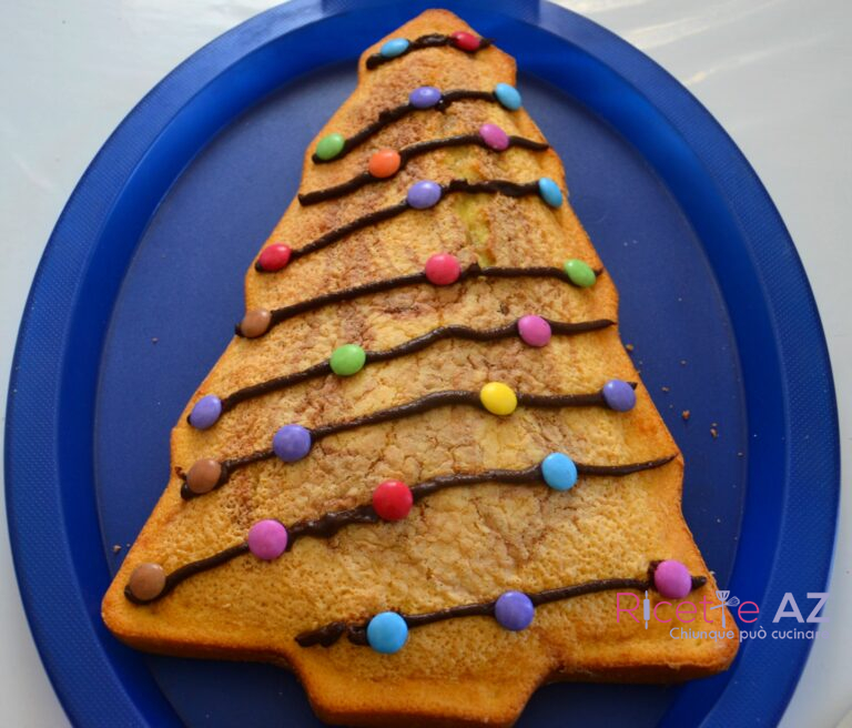 Un dolce strepitoso, una torta di albero di Natale.